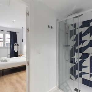 Habitación con Cama King
